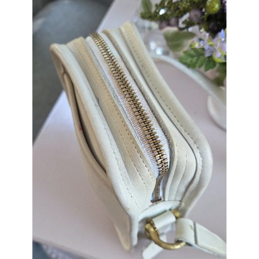 Coach Vintage White Leather Camera Crossbody Bag 1996 USA Made